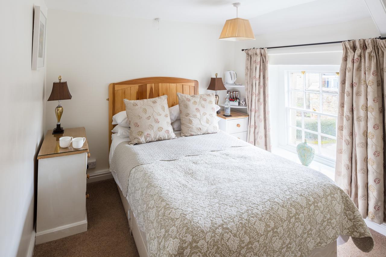 Holly Cottage B&B Pilsley  Exteriör bild